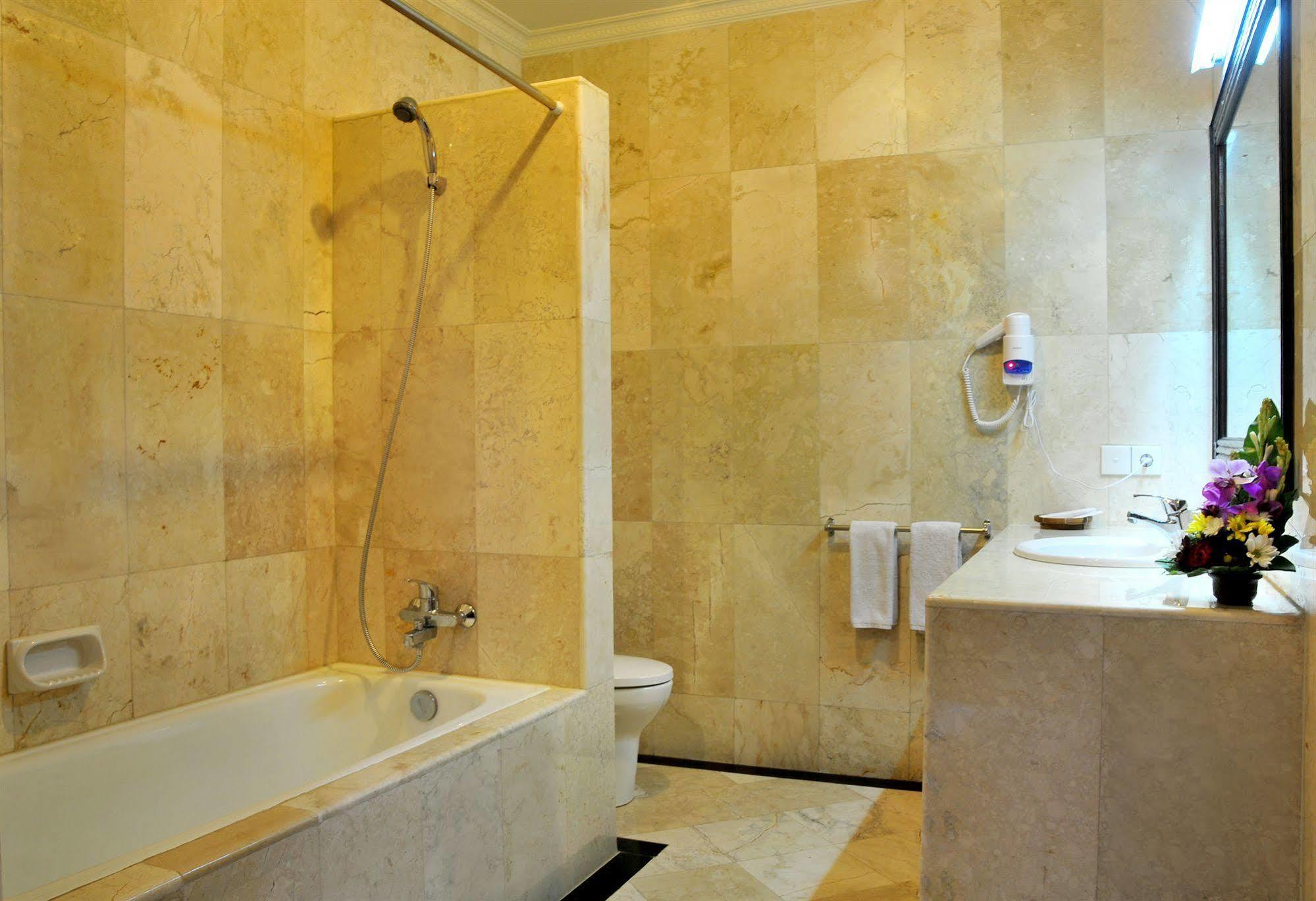 Puri Yuma Hotel Denpasar Eksteriør bilde