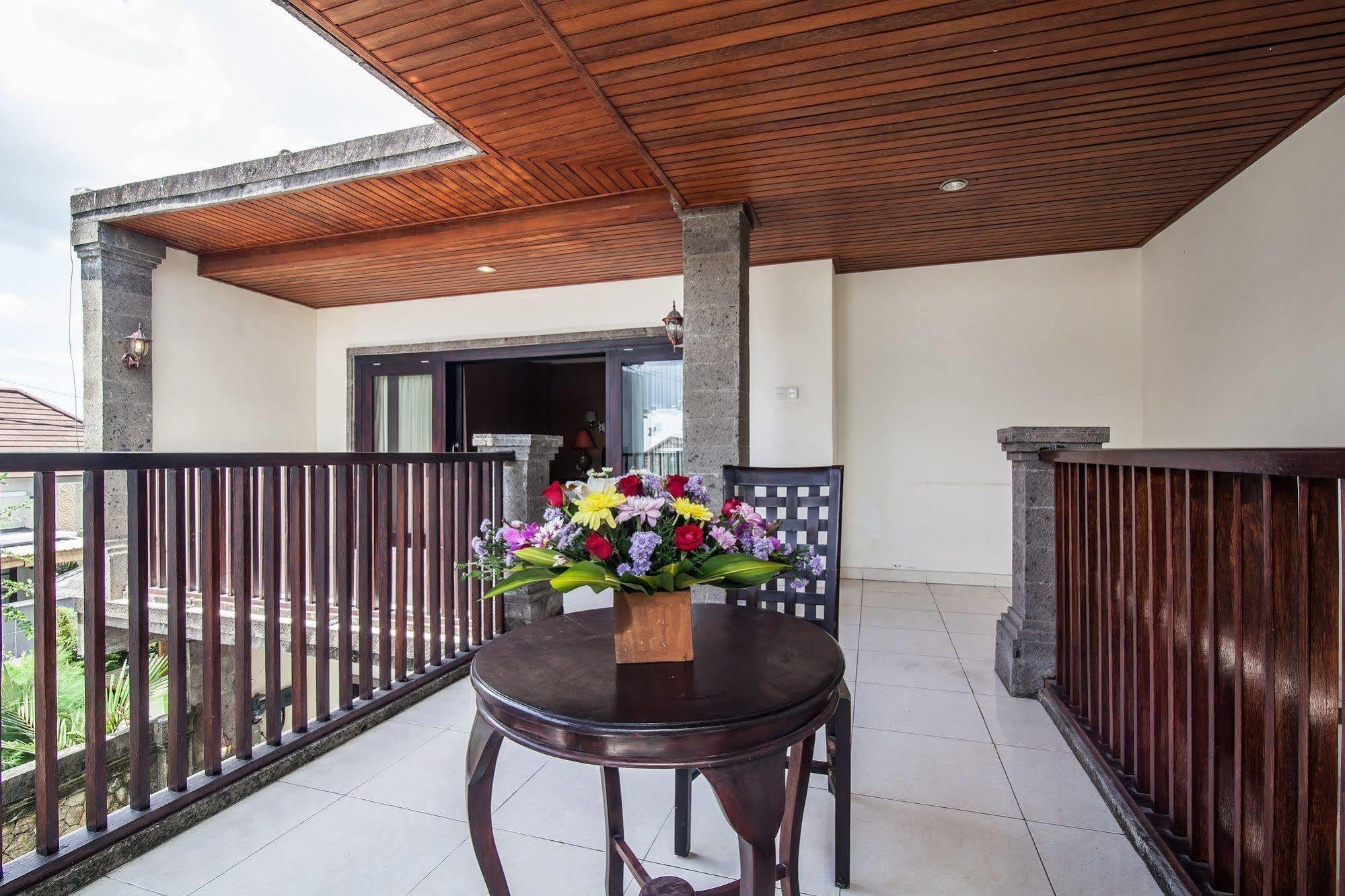 Puri Yuma Hotel Denpasar Eksteriør bilde